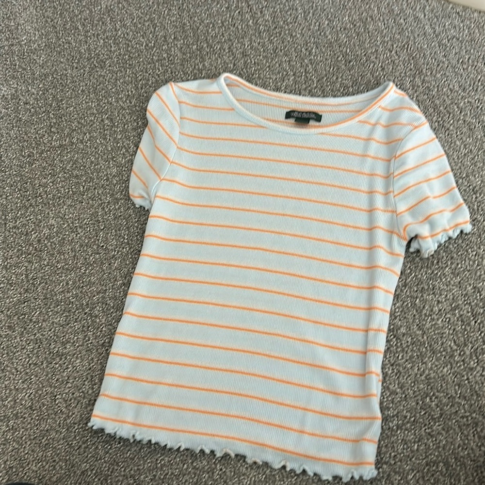 Cute tight comfy shirt from wild fable